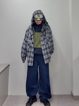 「アイテム（スウェット、イエロー系）」を使った、たけさきさん（レディース・160cm）の冬コーディネート