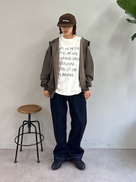「CIAOPANIC TYPY（チャオパニックティピー）の【WEB限定】手書きメッセージロゴTEE（Tシャツ/カットソー、ホワイト系）」を使った、たけさきさん（レディース・160cm）の夏コーディネート