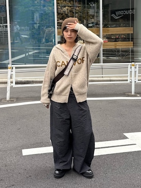 「CIAOPANIC TYPY（チャオパニックティピー）の【UNISEX】チェックカーブスラックス（その他パンツ、ブラック系）」を使った、たけさきさん（レディース・160cm）の秋コーディネート