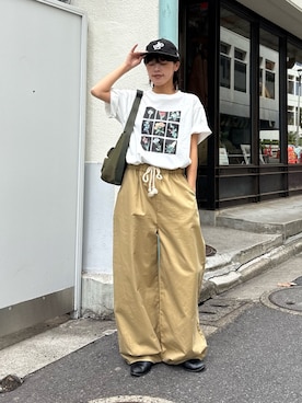 「CIAOPANIC TYPY（チャオパニックティピー）の【UNISEX】【プラスサイズあり】フラワーコレクションTEE（Tシャツ/カットソー、ホワイト系）」を使った、たけさきさん（レディース・160cm）の春コーディネート