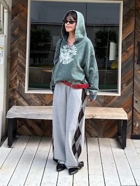 「アイテム（ベルト、レッド系）」を使った、たけさきさん（レディース・159cm）の秋コーディネート