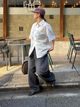 「CIAOPANIC TYPY（チャオパニックティピー）の【UNISEX】アソート柄プリントシャツ（シャツ/ブラウス、ホワイト系）」を使った、たけさきさん（レディース・160cm）の春コーディネート