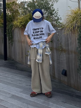 「CIAOPANIC TYPY（チャオパニックティピー）の【UNISEX】アソート柄アップリケTEE（Tシャツ/カットソー、グレー系）」を使った、たけさきさん（レディース・160cm）の春コーディネート