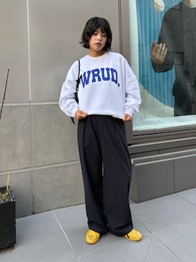 「スラックスパンツ」｜「アイテム（スウェット）」を使った、たけさきさん（レディース・159cm）の秋コーディネート