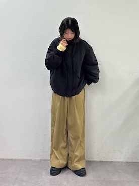「アイテム（デニムパンツ、ベージュ系）」を使った、kkyn78さん（レディース・160cm）の秋コーディネート