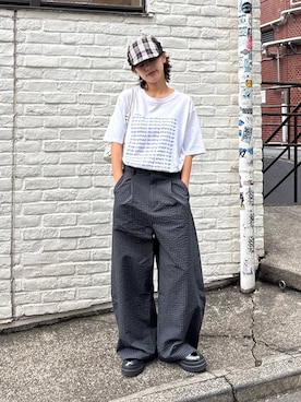 「CIAOPANIC TYPY（チャオパニックティピー）の【UNISEX】メッセージプリント半袖Tee（Tシャツ/カットソー、ホワイト系）」を使った、たけさきさん（レディース・160cm）の春コーディネート