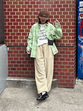 「CIAOPANIC TYPY（チャオパニックティピー）の【着心地◎】ユニセックス/シアサッカーフェードチェックシャツ（シャツ/ブラウス、グリーン系）」を使った、たけさきさん（レディース・160cm）の春コーディネート