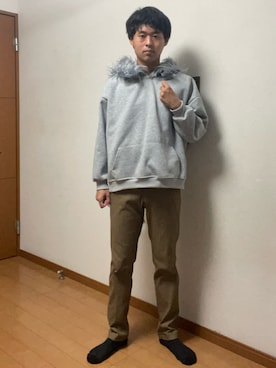 「abcd（ナシ）のアイテム」を使った、巽勇人さん（メンズ・174cm）の春コーディネート