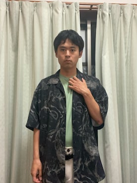 「abcd（ナシ）のアイテム」を使った、巽勇人さん（メンズ・174cm）の春コーディネート