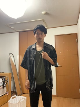 「abcd（ナシ）のアイテム」を使った、巽勇人さん（メンズ・174cm）の春コーディネート