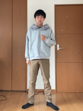 「abcd（ナシ）のアイテム」を使った、巽勇人さん（メンズ・174cm）の春コーディネート