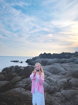 「GRL（グレイル）のアイテム（Tシャツ/カットソー）」を使った、Thu Kiềuu Jpさん（レディース・159cm）の秋コーディネート