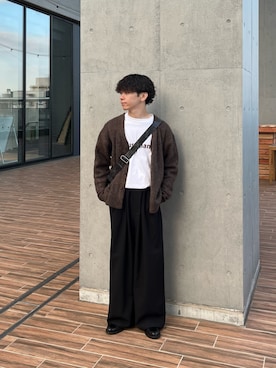 「アイテム（カーディガン/ボレロ、ブラウン系）」を使った、しおんさん（メンズ・170cm）の秋コーディネート