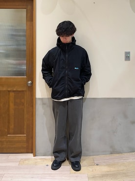 「アイテム（マウンテンパーカー）」を使った、しおんさん（メンズ・170cm）の春コーディネート