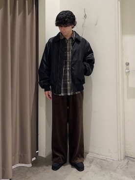 「アイテム（MA-1）」を使った、しおんさん（メンズ・170cm）の冬コーディネート