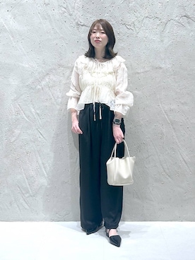 「LOWRYS FARM（ローリーズファーム）のポーチツキ２ＰＢＡＧ／Ｍ　578359（ショルダーバッグ、ホワイト系）」を使った、lfyuikoさん（レディース）の春コーディネート