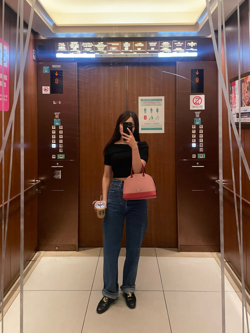 「Levi'sのアイテム（デニムパンツ、ブルー系）」を使った、lillys_outfittersさん（骨格ウェーブ・レディース・151cm）の夏コーディネートの1枚目の写真