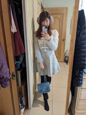 「アイテム（イヤーマフ、グレー系）」を使った、綠漪さん（レディース・163cm）の冬コーディネート