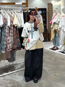 「CIAOPANIC（チャオパニック）のアソートプリントリンガーTシャツ（Tシャツ/カットソー、グレー系）」を使った、丸尾佳奈さん（レディース・158cm）の春コーディネート