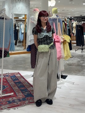 「HELLO.SANFRANCISCO（ハローサンフランシスコ）のアイテム」を使った、丸尾佳奈さん（レディース・158cm）の夏コーディネート