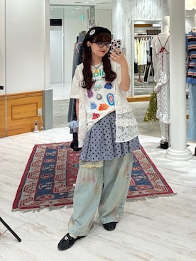 「CIAOPANIC（チャオパニック）のモチーフコレクションTee（Tシャツ/カットソー、ホワイト系）」を使った、丸尾佳奈さん（レディース・158cm）の春コーディネート