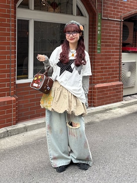 「CIAOPANIC（チャオパニック）のスターパッチワークTee（Tシャツ/カットソー、ホワイト系）」を使った、丸尾佳奈さん（レディース・158cm）の春コーディネート