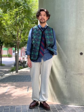 「シップス」｜「アイテム（スウェットパンツ）」を使った、佐藤さん（メンズ・173cm）の秋コーディネート