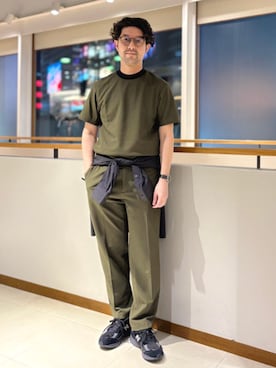 「SHIPS（シップス）のアイテム（トップス）」を使った、佐藤さん（メンズ・173cm）の春コーディネート