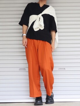 「GU（ジーユー）のアイテム（Tシャツ/カットソー、ブラック系）」を使った、Shinさん（メンズ・178cm）の秋コーディネート