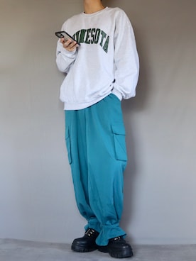 「Lazar（ラザル）のアイテム（トップス）」を使った、Shinさん（メンズ・178cm）の秋コーディネート