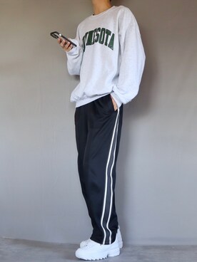 「Lazar（ラザル）のアイテム（トップス）」を使った、Shinさん（メンズ・178cm）の秋コーディネート