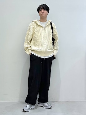 「V2（ブイツー）のアイテム」を使った、Rikutoさん（メンズ・178cm）の冬コーディネート