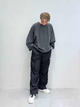 「NOT4NERD（ノットフォーナード）のアイテム（スウェット）」を使った、Rikutoさん（メンズ・178cm）の春コーディネート