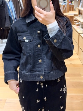 「URBAN RESEARCH ROSSO WOMEN（アーバンリサーチ　ロッソ）の『別注』Lee×ROSSO　2WAY COLLAR SHORT JACKET（デニムジャケット、ブラック系）」を使った、サーロイン松浦さん（レディース・165cm）の秋コーディネート