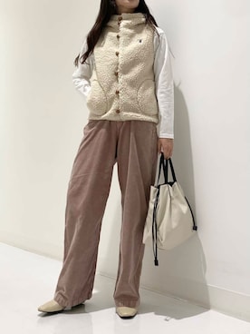 「GYMPHLEX（ジムフレックス）のGYMPHLEX　BOA HOODED VEST（その他アウター）」を使った、minmi.さん（レディース・165cm）の秋コーディネート
