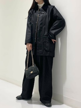 「アイテム（その他アウター、ブラック系）」を使った、minmi.さん（レディース・165cm）の秋コーディネート