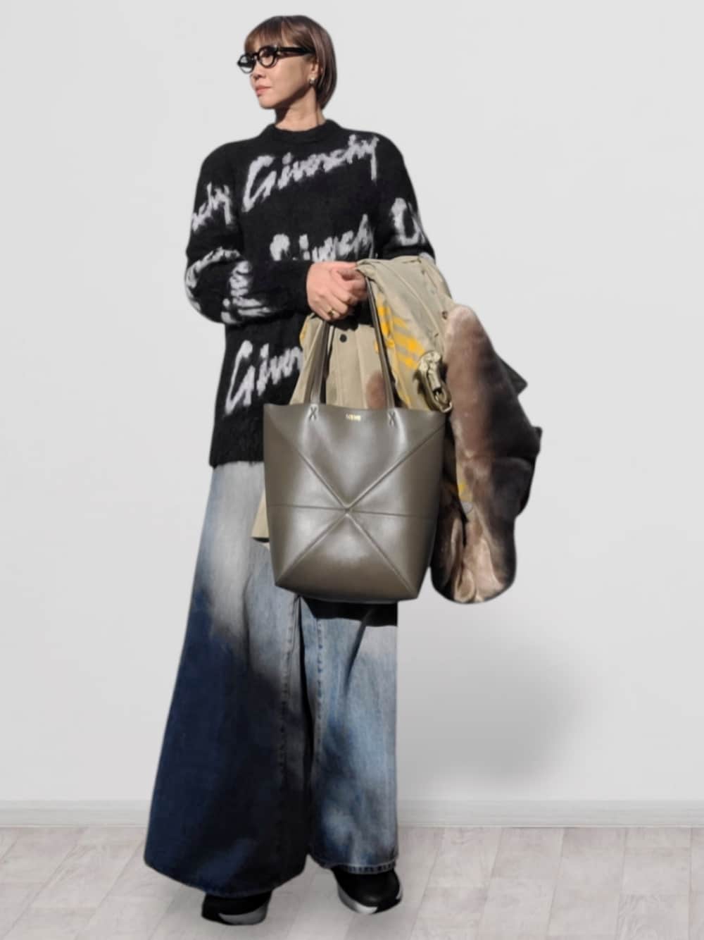 「冬コーデ、休日スタイル、ショッピング、アラフィフ」｜「CLANEの【CLANE/クラネ】J/W WIDE DENIM PANTS/J/W ワイドデニムパンツ 12111-7352（デニムパンツ、ブルー系）」を使った、yukikiさん（レディース・170cm）の冬コーディネートの1枚目の写真