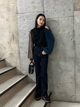 「MURUA（ムルーア）のアイテム（ボストンバッグ）」を使った、飯村 美沙さん（レディース・156cm）の秋コーディネート