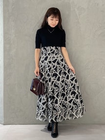定価17600円　 モンステラコード刺繍フレアスカート グレー　ブラック M モンステラコード刺繍フレアスカート｜マーキュリーデュオ