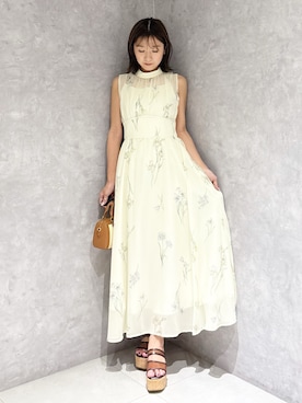 「MERCURYDUO（マーキュリーデュオ）の花柄バックレースアップワンピース（ワンピース、イエロー系）」を使った、kaho さん（レディース・151cm）の春コーディネート
