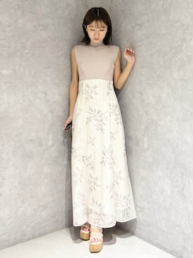 「MERCURYDUO（マーキュリーデュオ）の花柄ドッキングバックレースアップワンピース（ワンピース、ベージュ系）」を使った、kaho さん（レディース・151cm）の春コーディネート