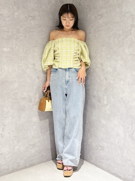 「MERCURYDUO（マーキュリーデュオ）のパールデニムパンツ（デニムパンツ、ブルー系）」を使った、kaho さん（レディース・151cm）の春コーディネート