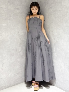 「MERCURYDUO（マーキュリーデュオ）のリネンライクショルダーリボンキャミワンピース（ワンピース、グレー系）」を使った、kaho さん（レディース・151cm）の春コーディネート