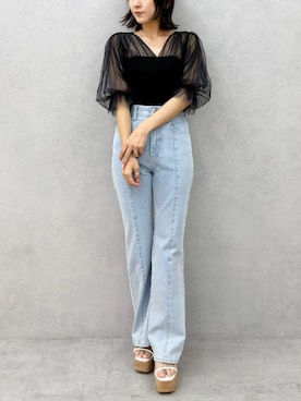 「MERCURYDUO（マーキュリーデュオ）のウェーブタイプフレアデニムパンツ（その他パンツ、ブルー系）」を使った、kaho さん（レディース・151cm）の春コーディネート