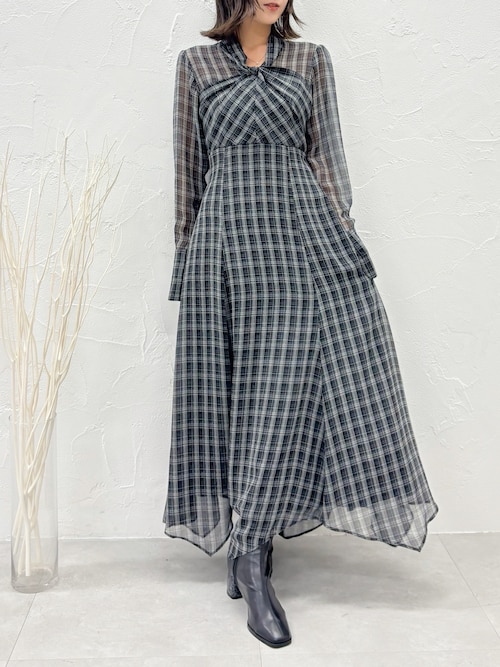 ツイストネックロングスリーブワンピース（ワンピース