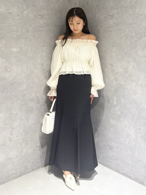 2WAYオフショルシャーリングブラウス
