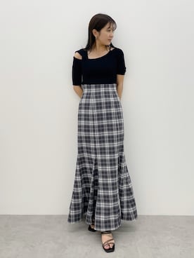 「タイトシルエット」｜「アイテム（サンダル）」を使った、kaho さん（レディース・151cm）の春コーディネート