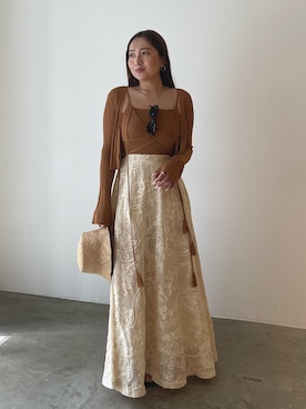 「LAGUNAMOON（ラグナムーン）のタッセルリボンリブカーディガン 【夏服】（カーディガン/ボレロ、ブラウン系）」を使った、MISAKI KUBOさん（レディース・157cm）の春コーディネート