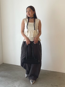 「LAGUNAMOON（ラグナムーン）のカーブペプラムカットノースリトップス（タンクトップ、ホワイト系）」を使った、MISAKI KUBOさん（レディース・157cm）の春コーディネート