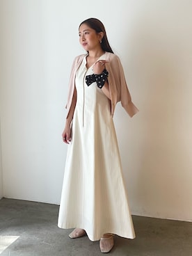 「LAGUNAMOON（ラグナムーン）のフロントZIPミックスカラーワンピース 【夏服】（ワンピース、ホワイト系）」を使った、MISAKI KUBOさん（レディース・157cm）の春コーディネート